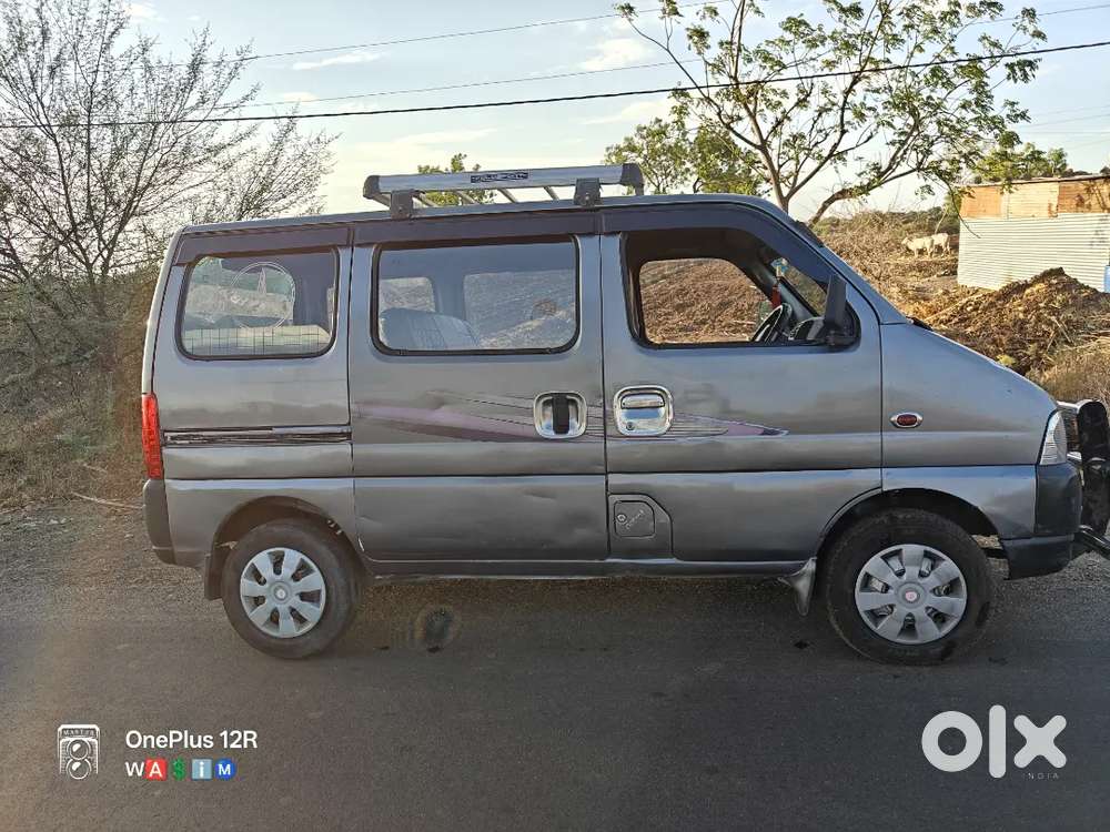 Maruti Suzuki Eeco 2013 Cng & Hybrids 175000 Km Driven