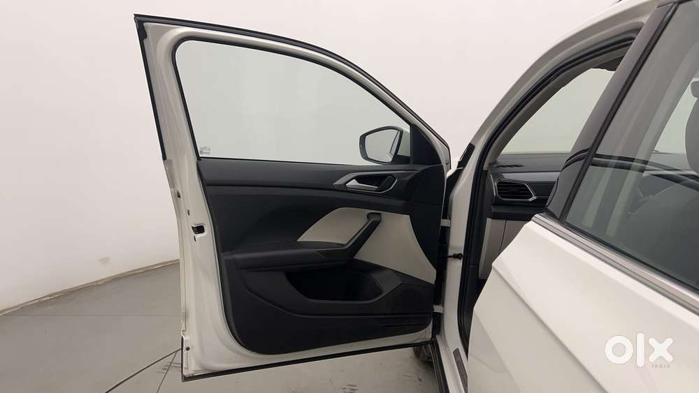 Volkswagen Taigun Topline 1.0 Tsi Mt (electric Seats), 2021, Petrol