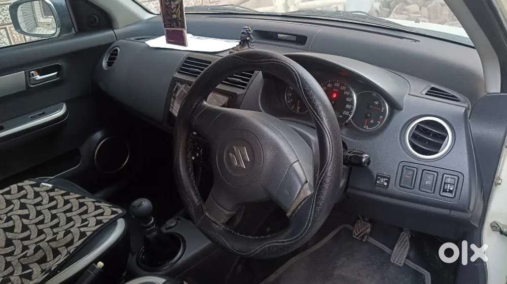 Maruti Suzuki Dzire 2010 Renuval And Inshourance Complete