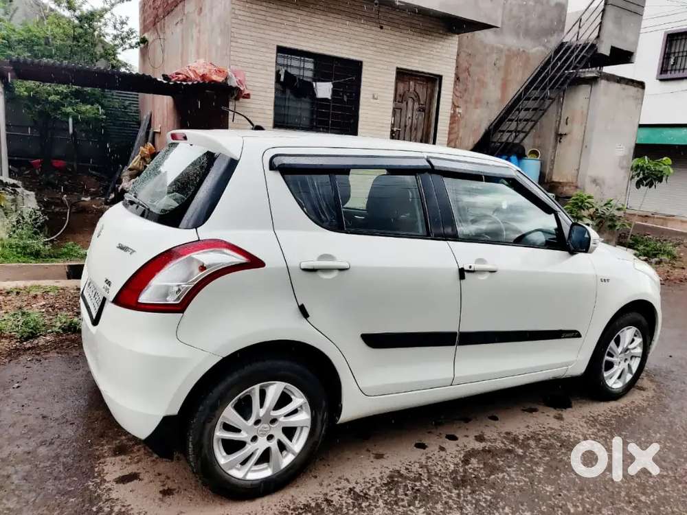 Maruti Suzuki Swift 2012 Ending Petrol Manual