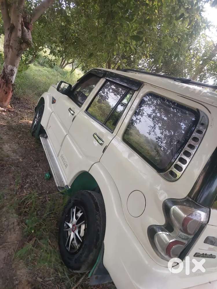 Mahindra Scorpio Diesel 2015