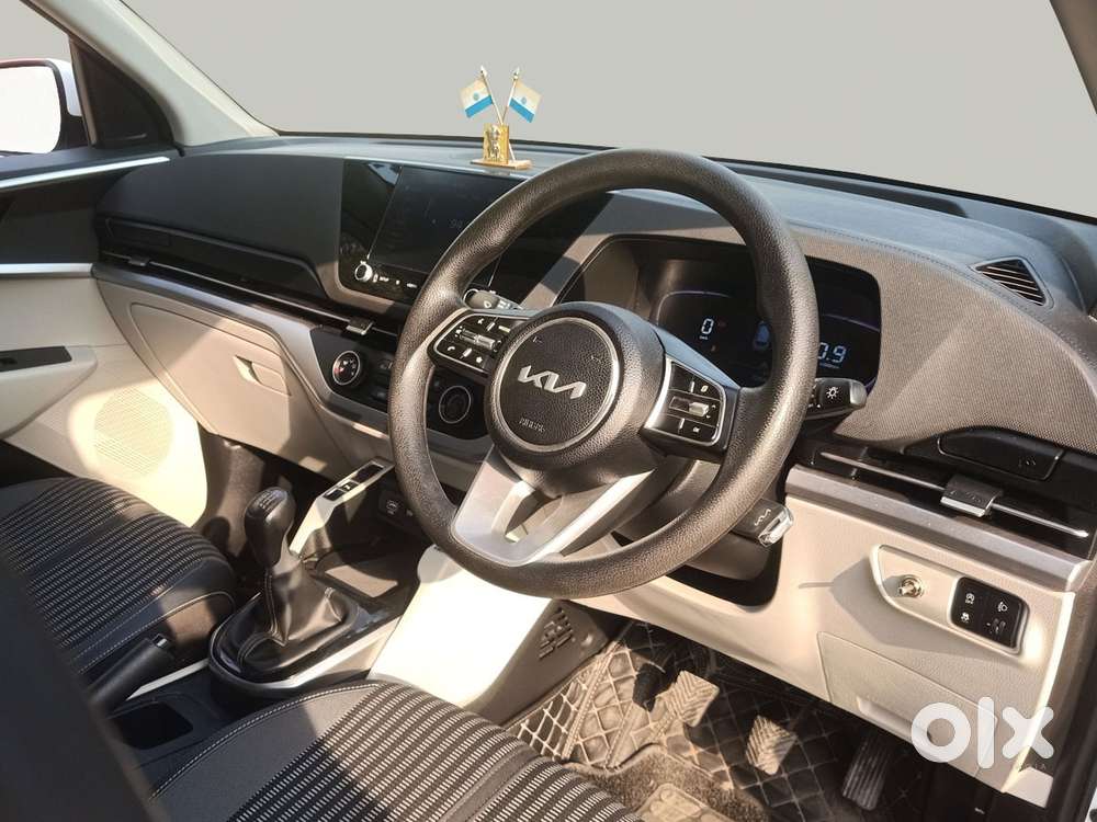Kia Carens 1.5 Prestige 7 Str, 2024, Petrol