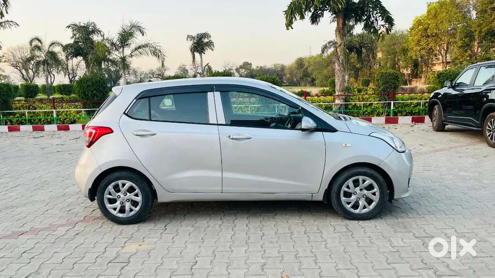 Hyundai Grand I10 2017 Petrol 75000 Km Driven