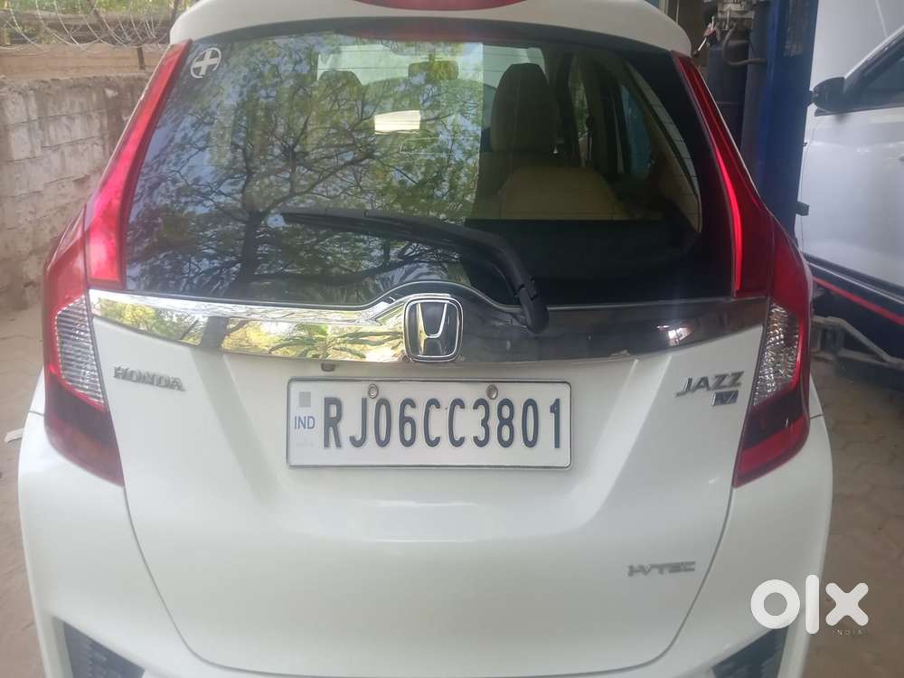 Honda Jazz [2020-2023] 1.2 V I-vtec Mt, 2015, Petrol