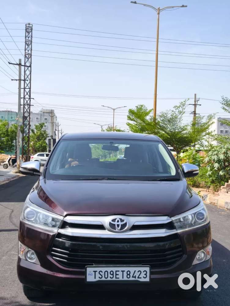 Toyota Innova Crysta 2.8 Zx At 7 Seater, 2017, Diesel