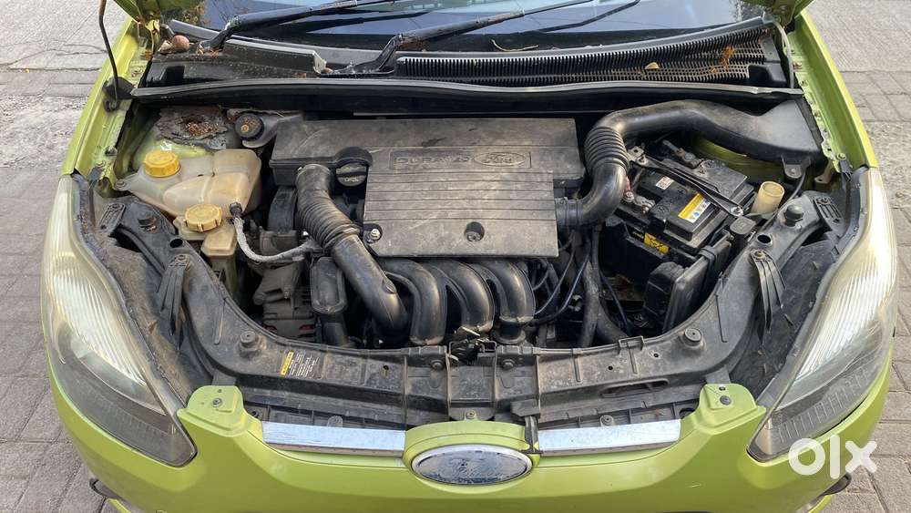 Ford Figo 2010-2012 Petrol Titanium, 2010, Petrol