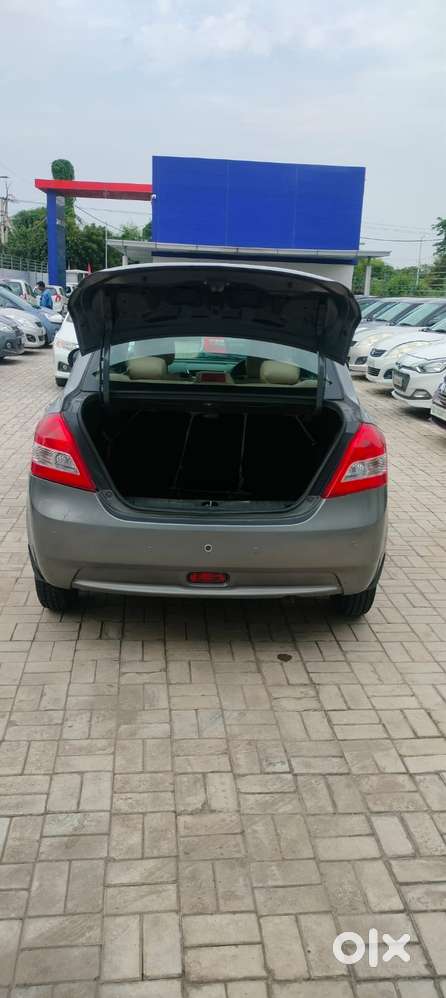 Maruti Suzuki Dzire 1.2 Vxi, 2014, Petrol