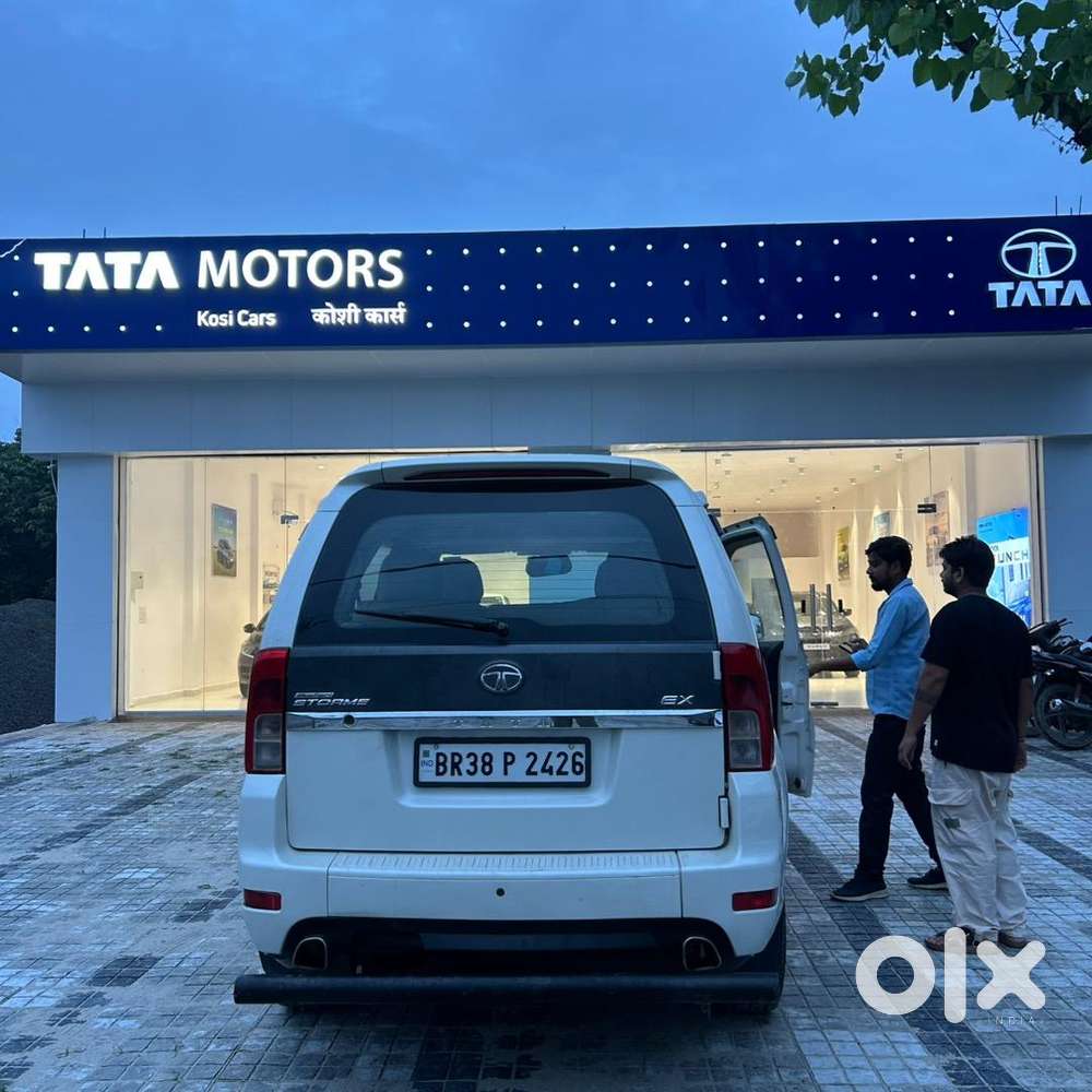 Tata Safari Storme 2017 Diesel 123000 Km Driven