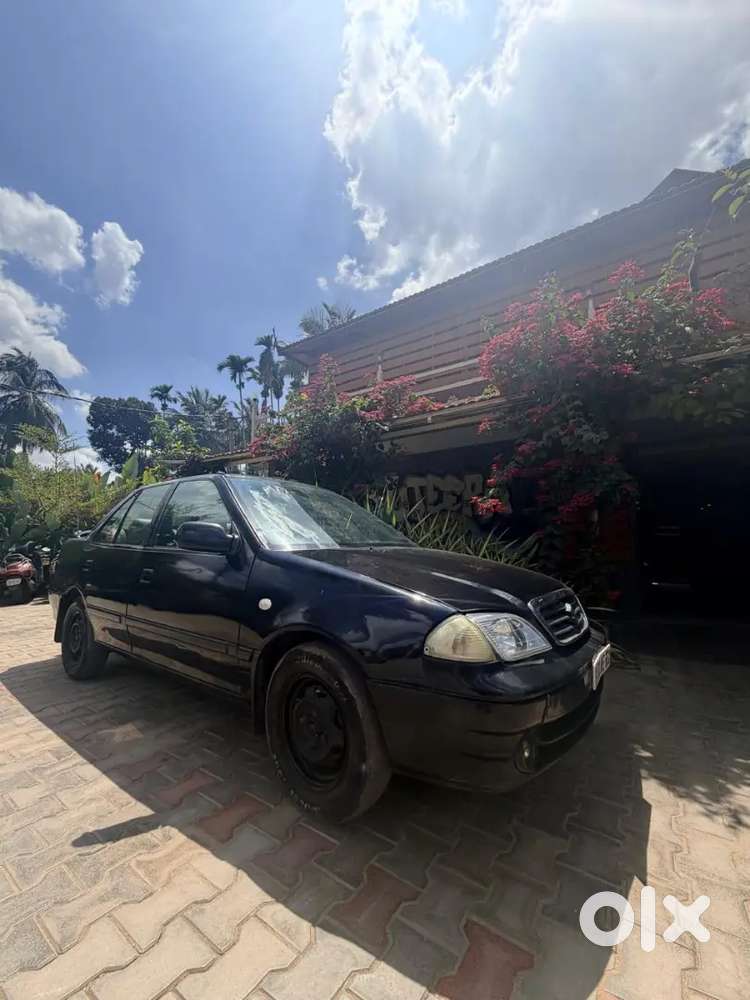 Maruti Suzuki Esteem Vxi 2005
