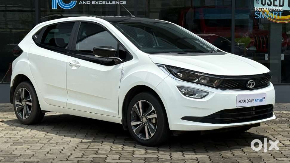 Tata Altroz, 2022, Petrol
