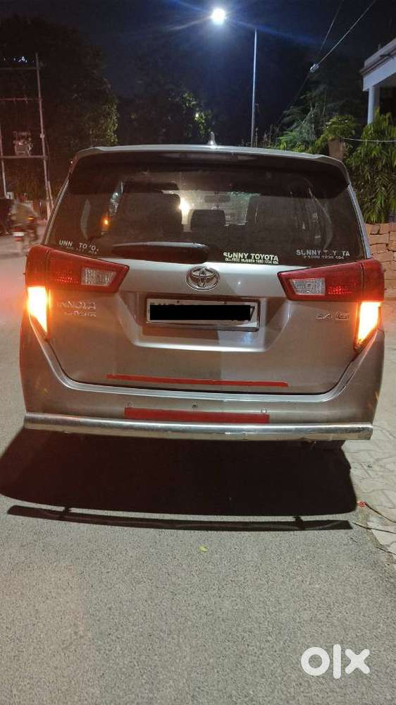 Toyota Innova Crysta 2.4 G Mt, 2016, Diesel