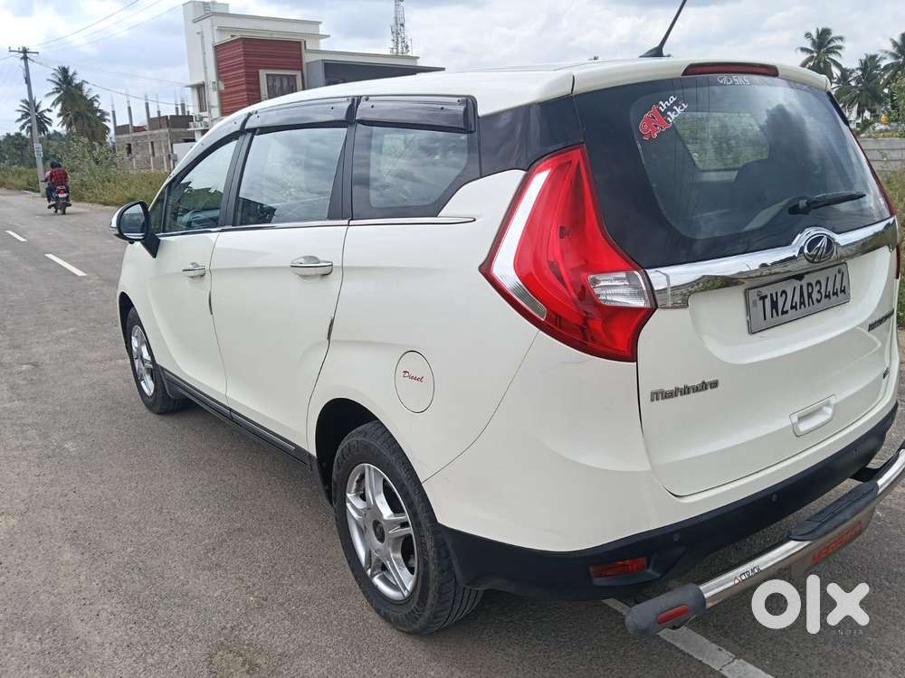 Mahindra Marazzo M6, 2019, Diesel