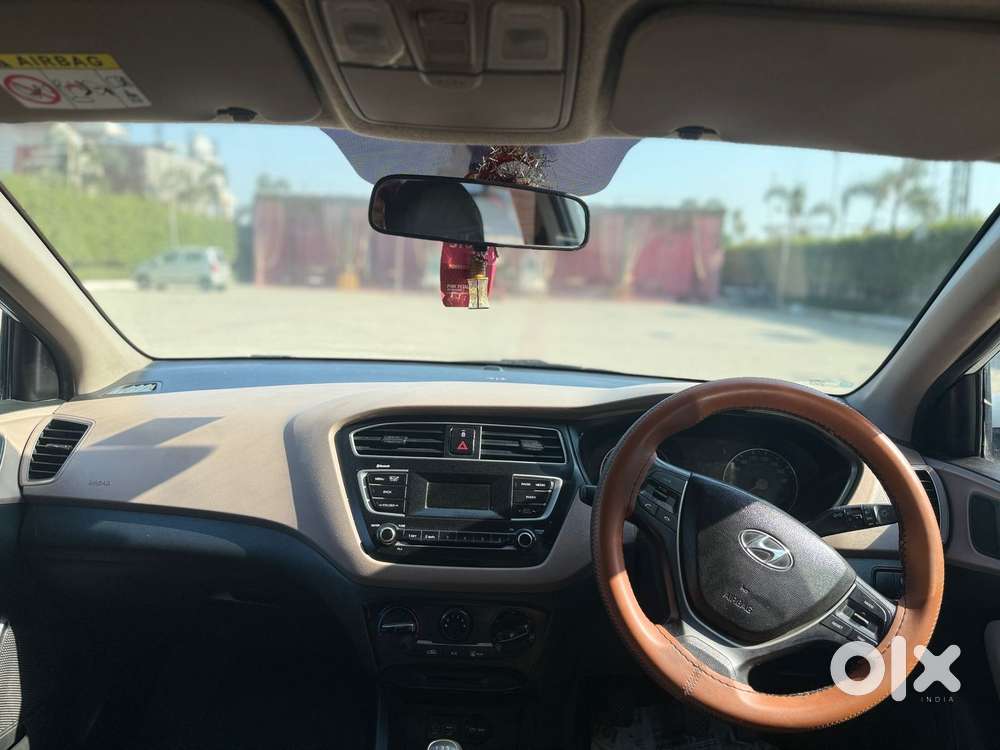 Hyundai I20 Sportz 1.2 Bs-iv, 2018, Petrol