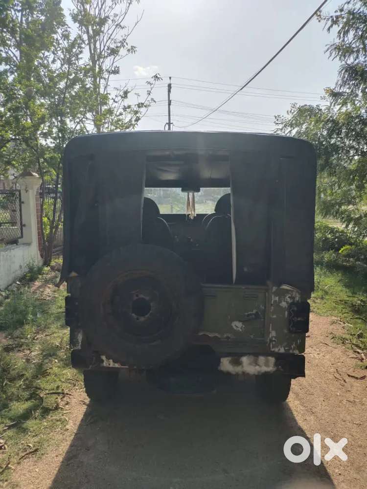 Mahindra Jeep 1988