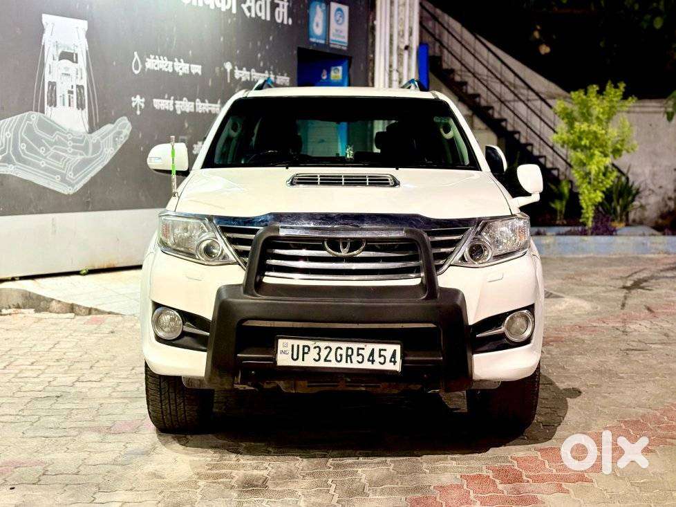 Toyota Fortuner 3.0 4x4 Manual, 2015, Diesel