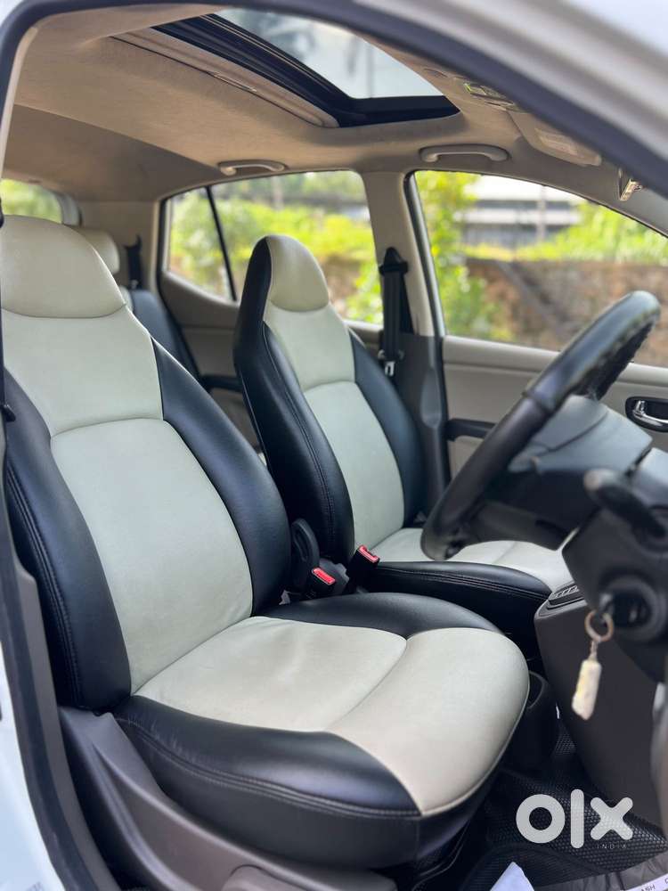 Hyundai I10 Asta Sunroof At, 2013, Petrol