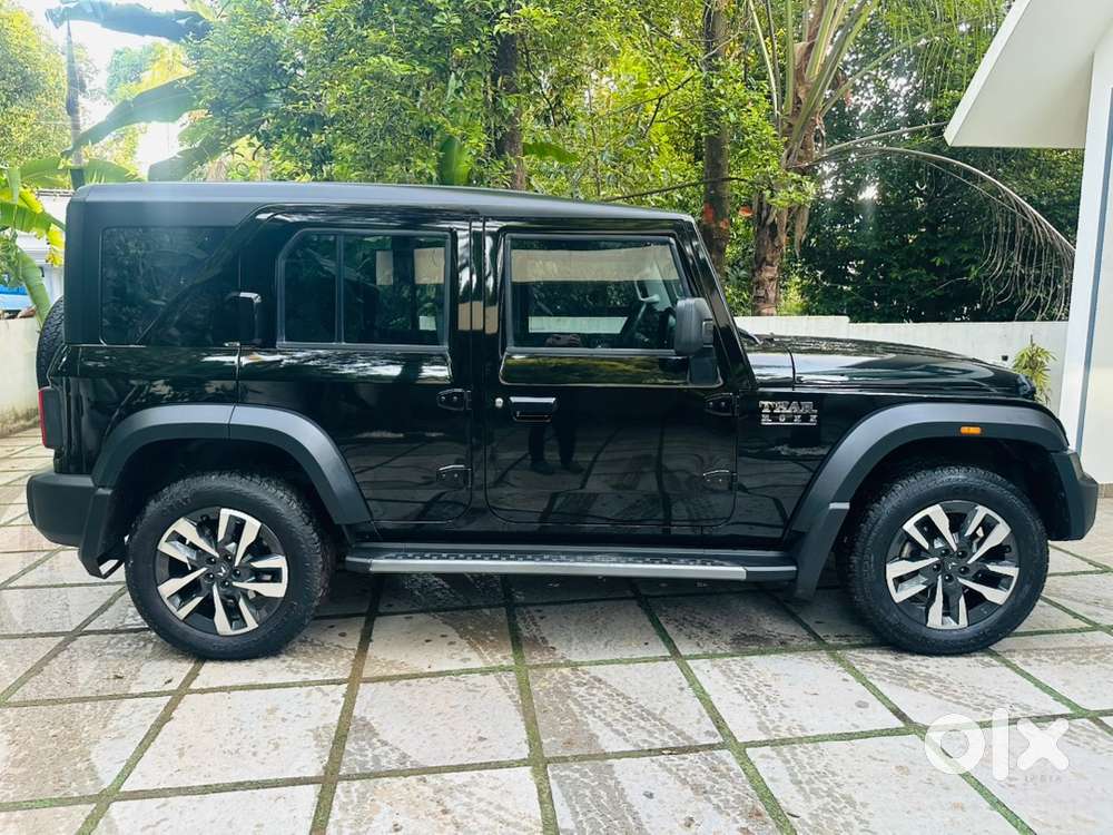 Mahindra Thar Roxx 2025