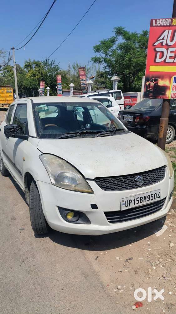 Maruti Suzuki Swift Lxi, 2014, Petrol