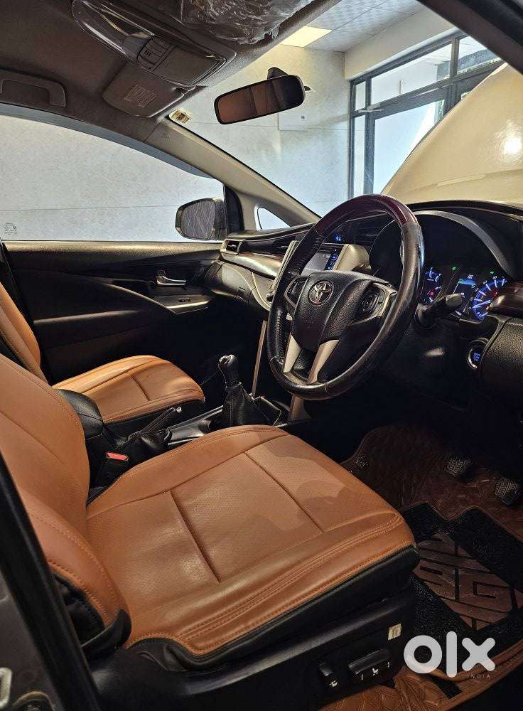 Toyota Innova Crysta Zx 2.4 Diesel 7 Seater, 2016, Diesel