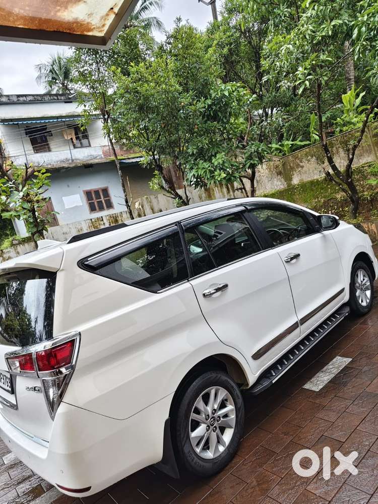 Toyota Innova Crysta 2019
