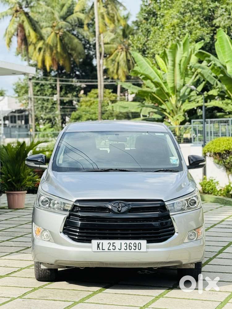 Toyota Innova Crysta 2.8 Gx At 8s, 2016, Diesel