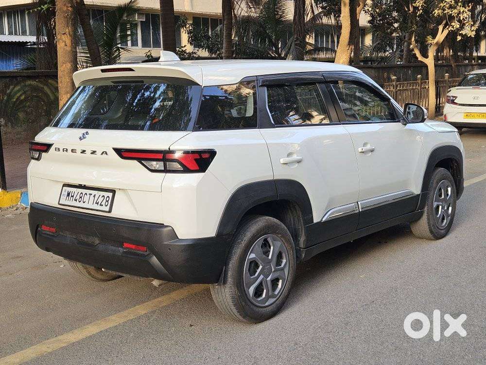 Maruti Suzuki Brezza 1.5 Vxi Smart Hybrid, 2023, Petrol