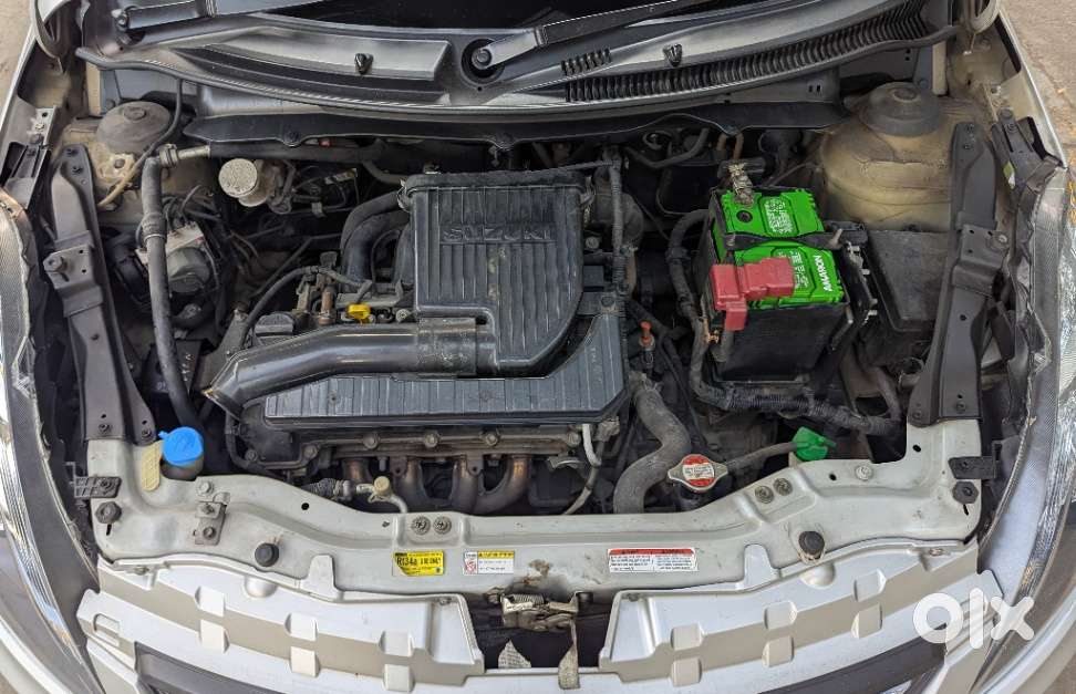 Maruti Suzuki Swift Dzire Amt Vxi, 2016, Petrol