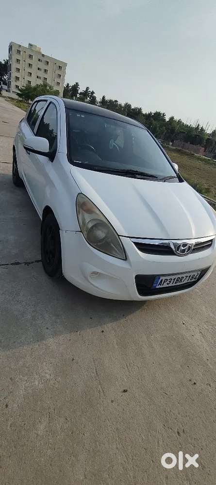 Hyundai I20 Sportz 2011