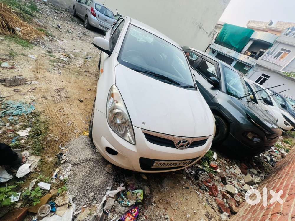 Hyundai I20 2011 Petrol Well Maintained
