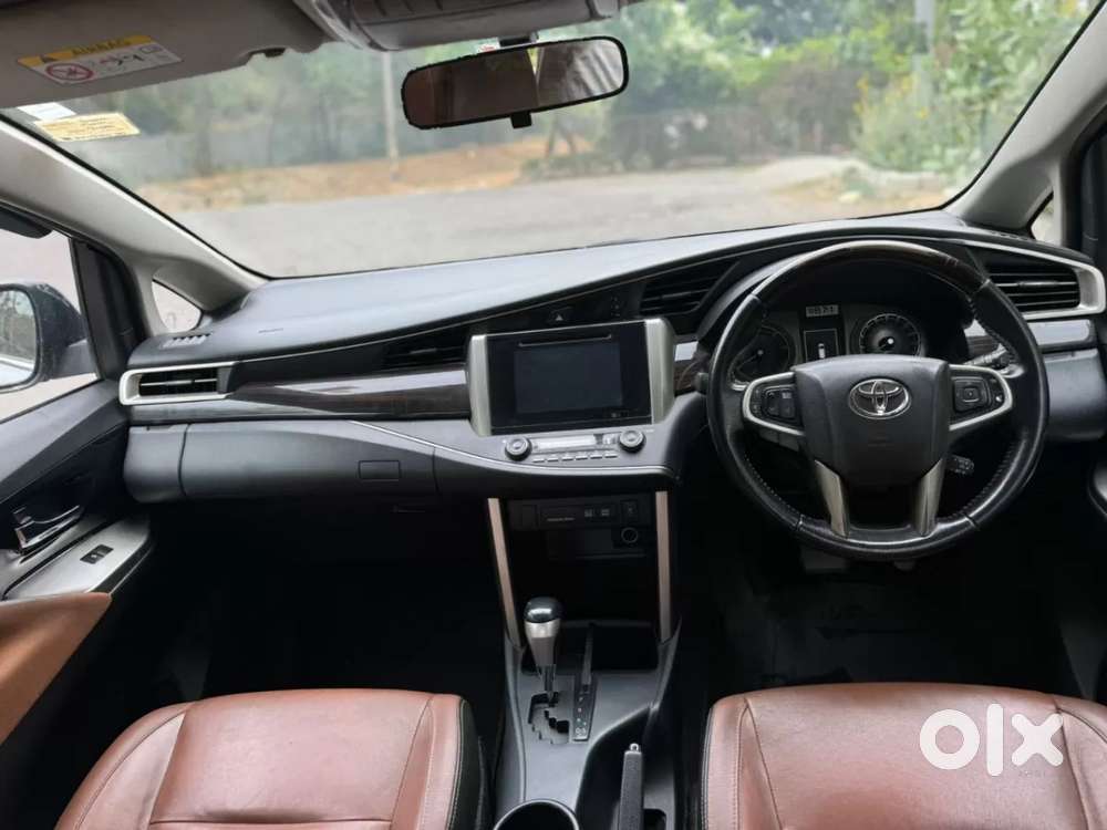 Toyota Innova Crysta 2.8 Zx At 7 Seater, 2018, Diesel