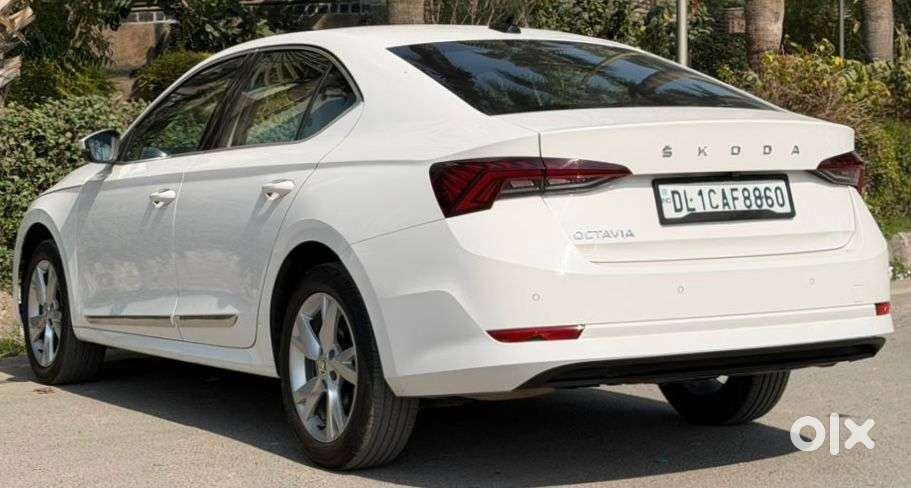 Skoda Octavia 2.0 Style Tsi At, 2022, Petrol