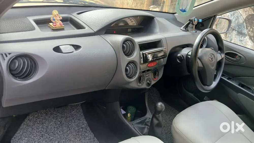 Toyota Etios 2012 1.5g Petrol Silver Well Maintained