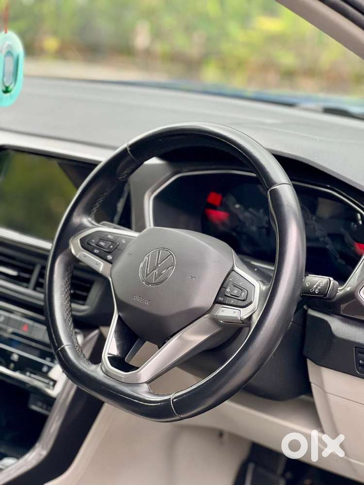 Volkswagen Taigun 1.0 Tsi Topline At, 2023, Petrol