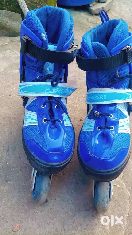 Skating colour are blue and white colour are very good colour