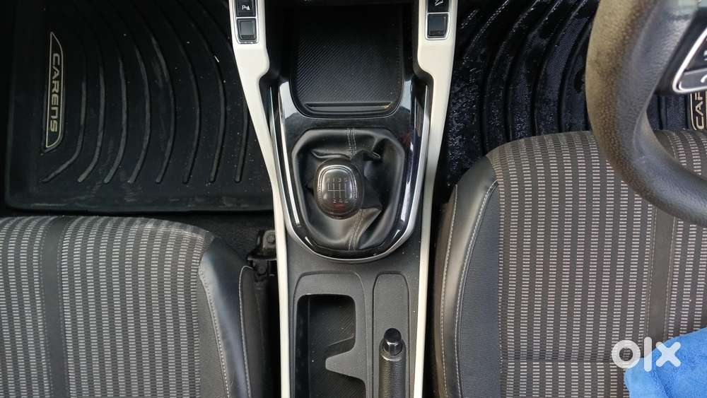 Kia Carens 1.5 Prestige 7 Str, 2023, Petrol