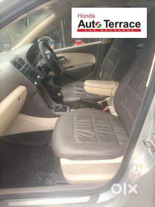 Volkswagen Vento 1.6 Highline, 2011, Petrol