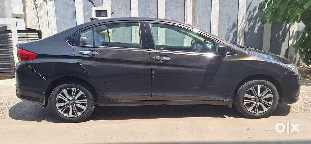 Honda City I-vtec V, 2017, Petrol