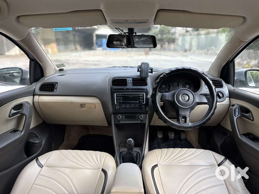 Volkswagen Vento 2013-2015 Magnific 1.6 Comfortline, 2014, Petrol