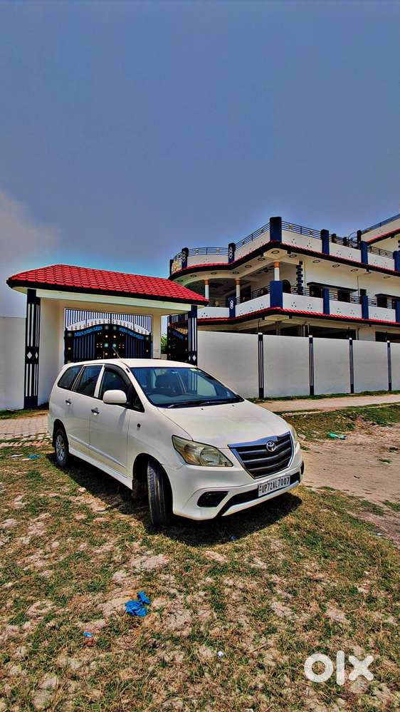 Toyota Innova Crysta 2016 Diesel Well Maintained