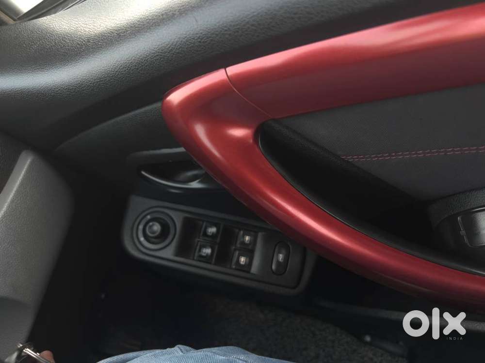 Duster Rxs Cvt 2019  Automatic  बिल्कुल नई जैसी Condition