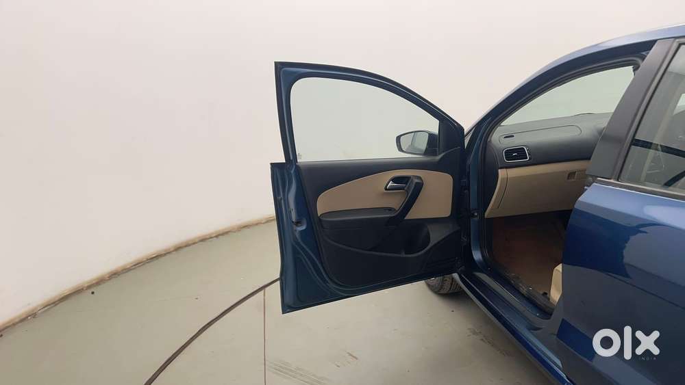 Volkswagen Ameo 1.2 Mpi Highline 16 Alloy, 2016, Petrol