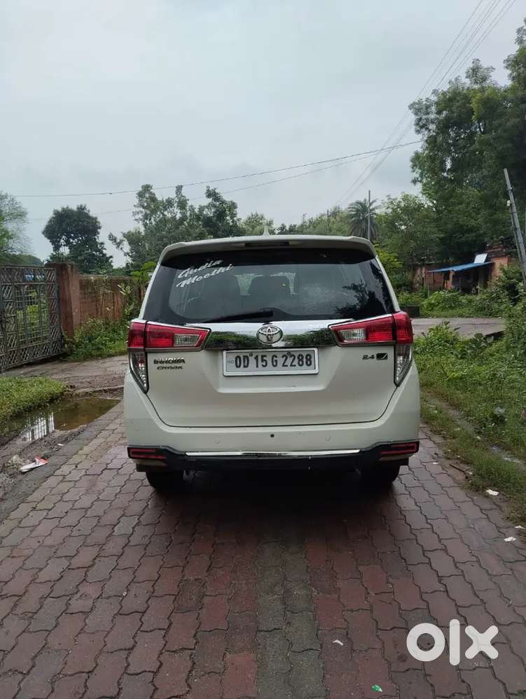Toyota Innova Crysta Diesel 2016