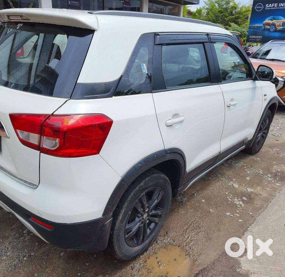 Maruti Suzuki Vitara Brezza Zxi+ Amt, 2018, Petrol