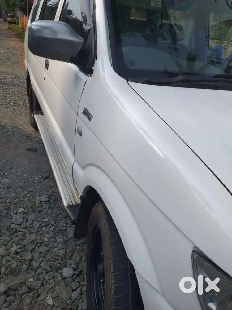 Chevrolet Tavera Neo 2005