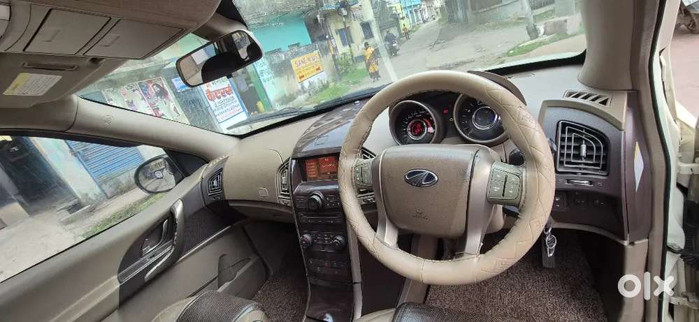 Mahindra Xuv500 2014 W8
