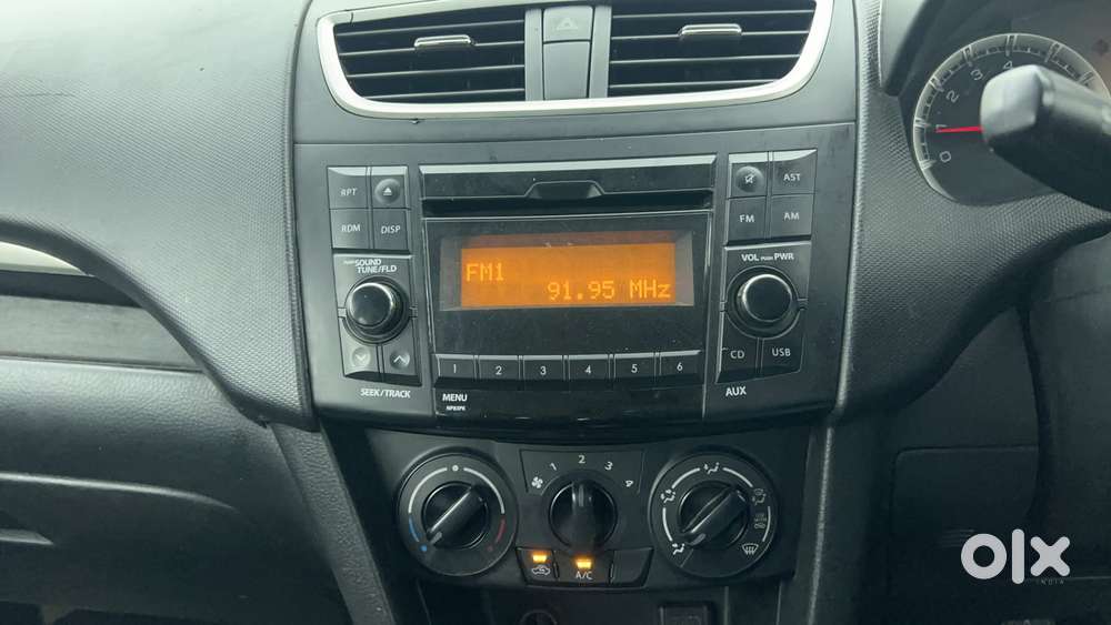 Maruti Suzuki Swift Vvt Vxi, 2016, Petrol