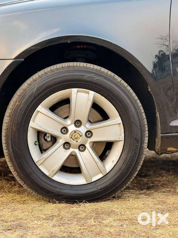 Skoda Laura Ambiente 2.0 Tdi Cr Manual, 2012, Diesel