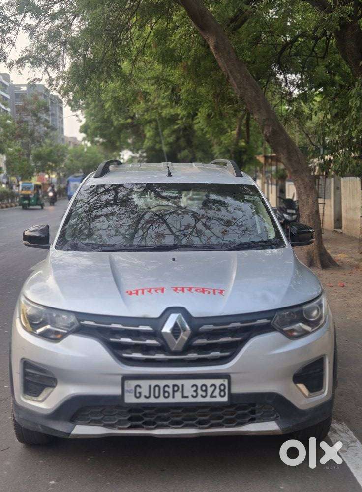 Renault Triber Rxz, 2022, Petrol