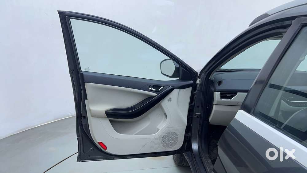 Tata Nexon 1.2 Revotron Xza Plus, 2021, Petrol