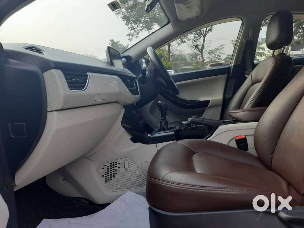 Tata Nexon 1.2 Revotron Xz Plus, 2022, Petrol